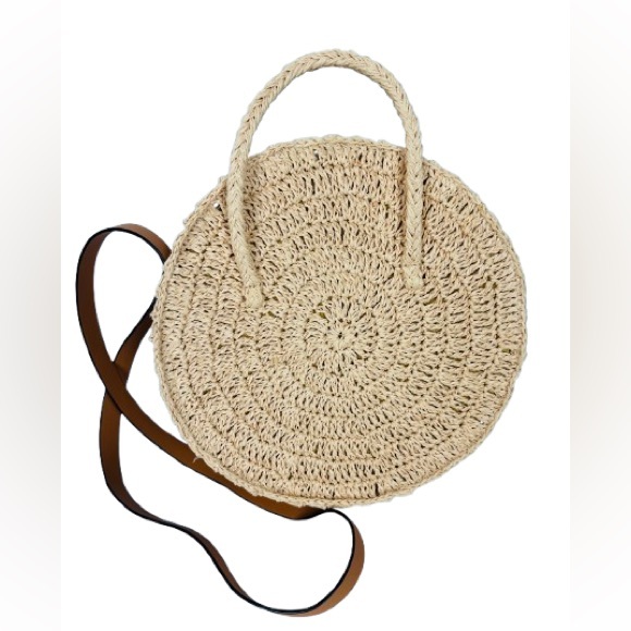 H&M Handbags - NWOT H&M Cream Woven Tote Bag